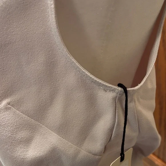 NWT Brochu Walker Soft Cream V-neck Top - Size Small - Picture 5 of 15